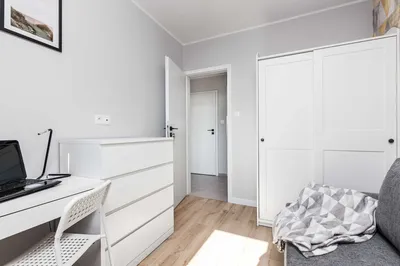 Atrakcyjne pokoje blisko SKM - ul.Pilotów 20, Gdańsk- Zaspa - miniatura 4