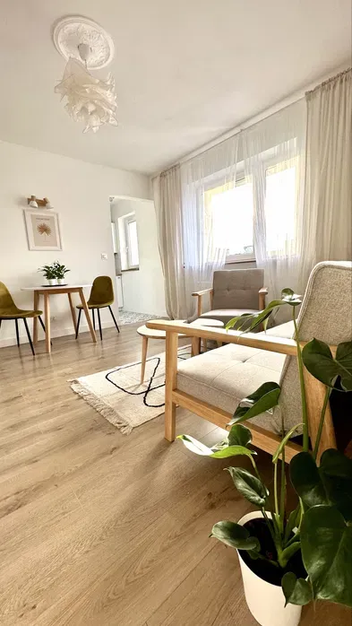 Mieszkanie 2 pokojowe do wynajecia w świetnej lokalizacji - miniatura 2