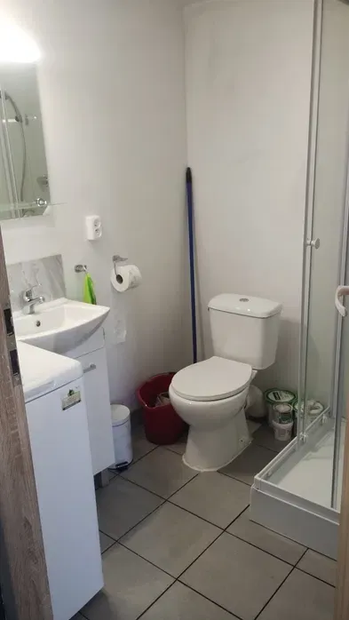 Wynajmę mieszkanie 20m w ocieplonym kontenerze . - miniatura 4