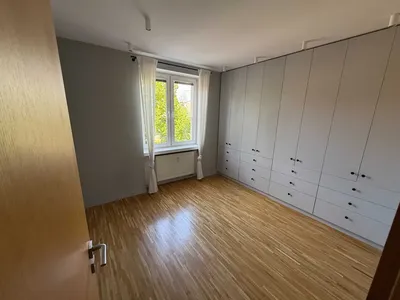 2-pokojowe mieszkanie z balkonem i miejscem postojowym – blisko Parku Sołackiego! - miniatura 4