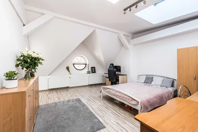 89 m², Łazarz, 4 sypialnie + salon z aneksem, ENGLISH - miniatura 3