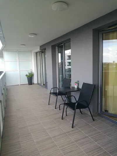 Mieszkanie z tarasem, z widokiem na skwer, Apartamenty Jagiellońskie - miniatura 2
