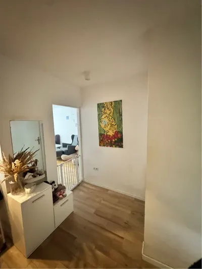 Przestronne mieszkanie 2 pokoje + balkon – parter, blisko Śródmieścia - miniatura 5