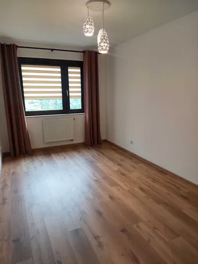 Nowe mieszkanie z miejscem postojowym w garażu i komórką/Nowy Bieżanów - miniatura 3