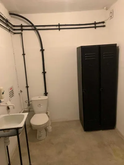 Wynajmę przestronne pomieszczenie 161 m² z windą - miniatura 4