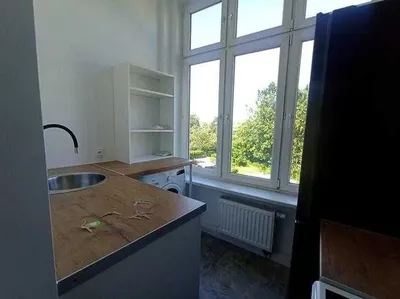 Funkcjonalny i jasny pokój z WIFI, Dębowa 6, BRAK PROWIZJI - miniatura 5