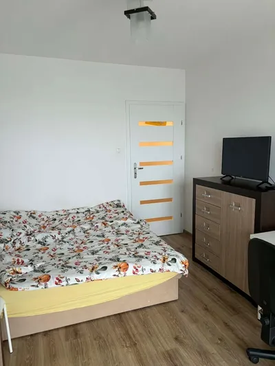 Wynajmę duży pokój 2 osobowy ul.Miła - miniatura 2