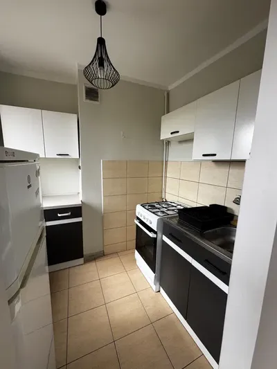 Kawalerka 27 m² do wynajęcia – Antoniuk - miniatura 3