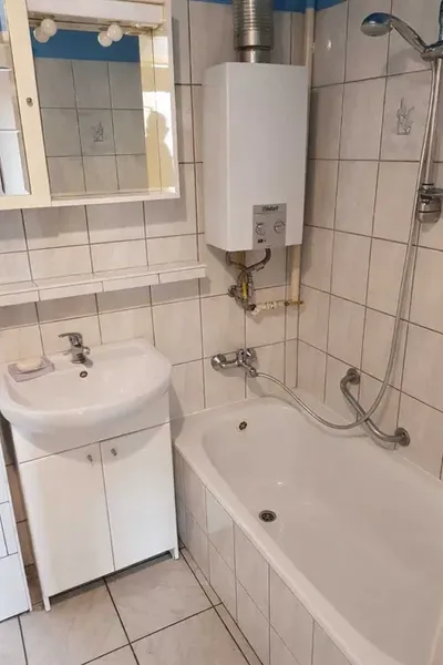 Pokój jednoosobowy do wynajęcia obok Silesii. Niskie opłaty. Od 1 lipca - miniatura 5